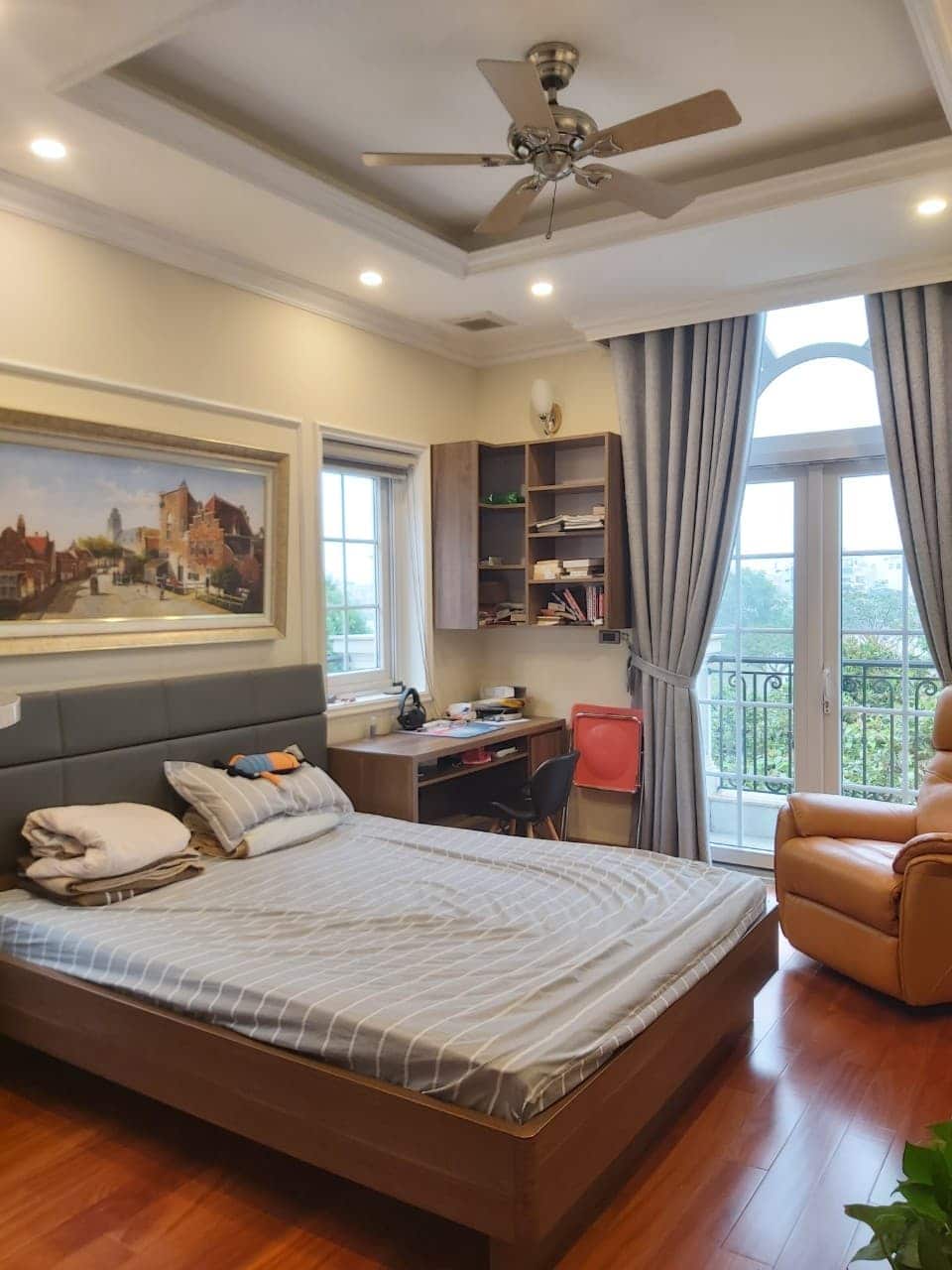 lắp quạt trần không có móc treo