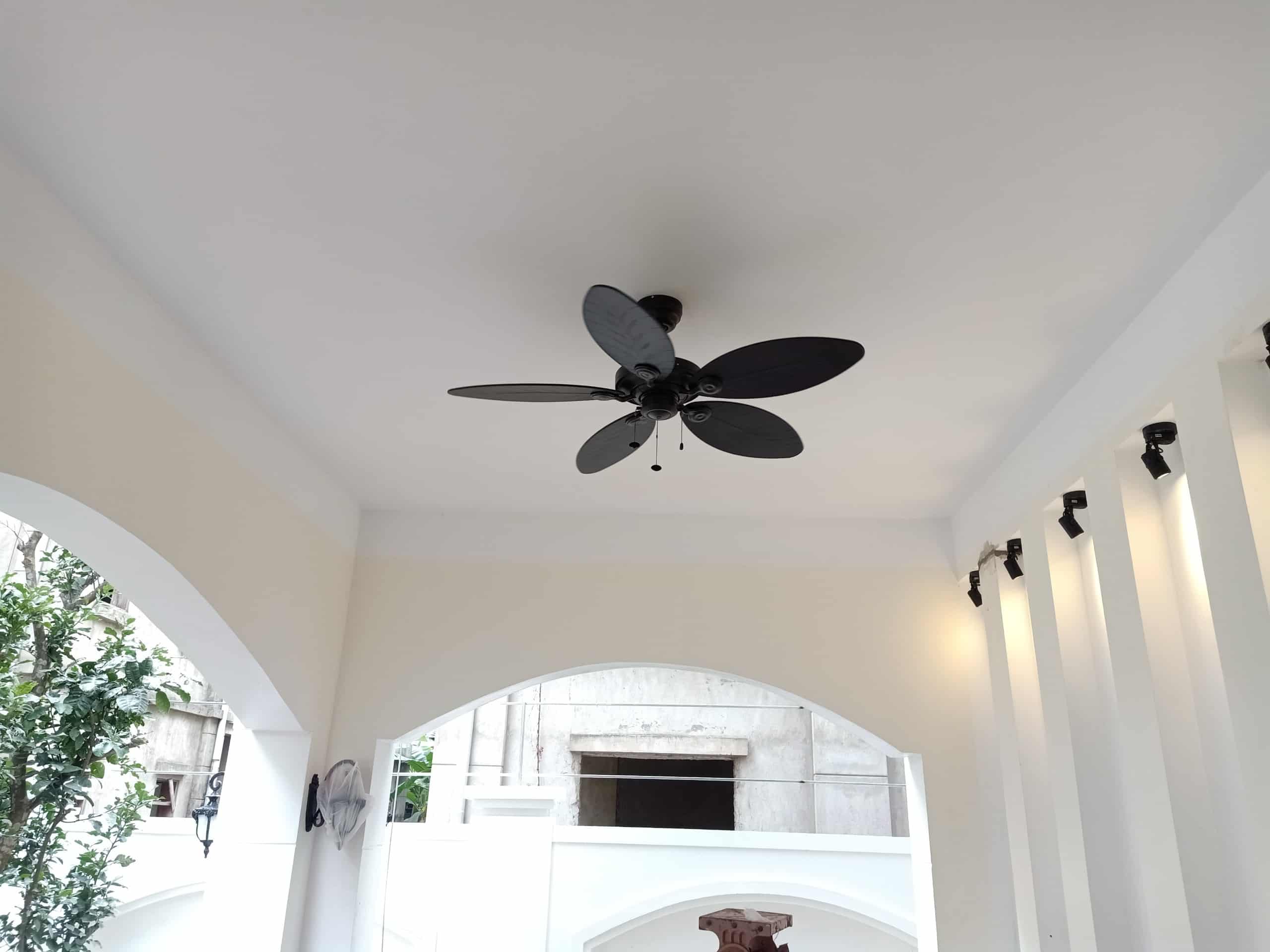 lắp quạt trần thạch cao