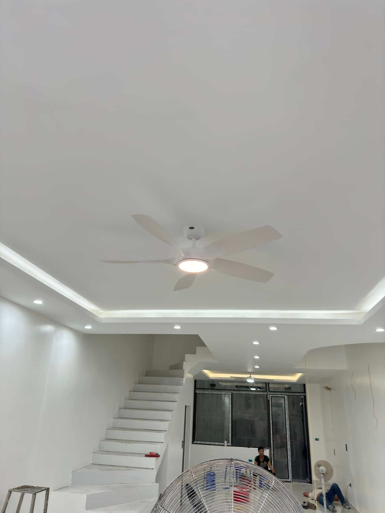 quạt trần tiết kiệm điện
