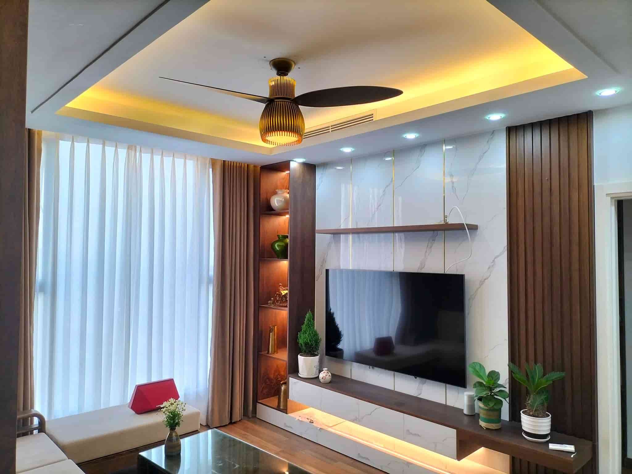 Quạt trần có đèn điều khiển từ xa