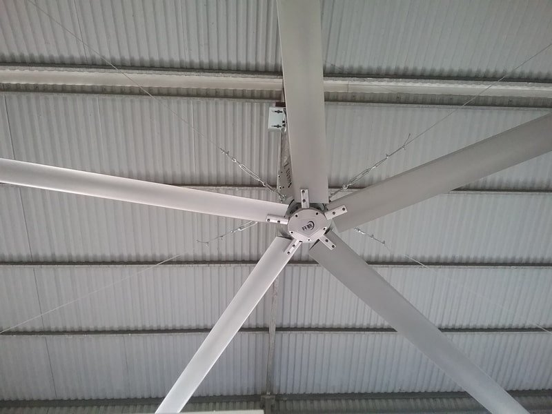 Hợp kim nhôm là chất liệu được nhiều nhà sản xuất lựa chọn nhờ khả năng chống gỉ tốt, trọng lượng nhẹ và độ bền cao.