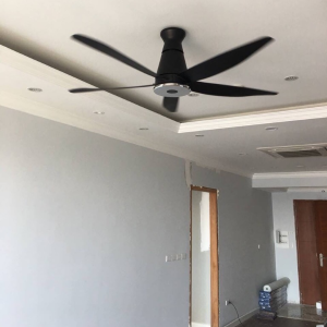 Mẫu quạt 5 cánh cao cấp với thiết kế hiện đại