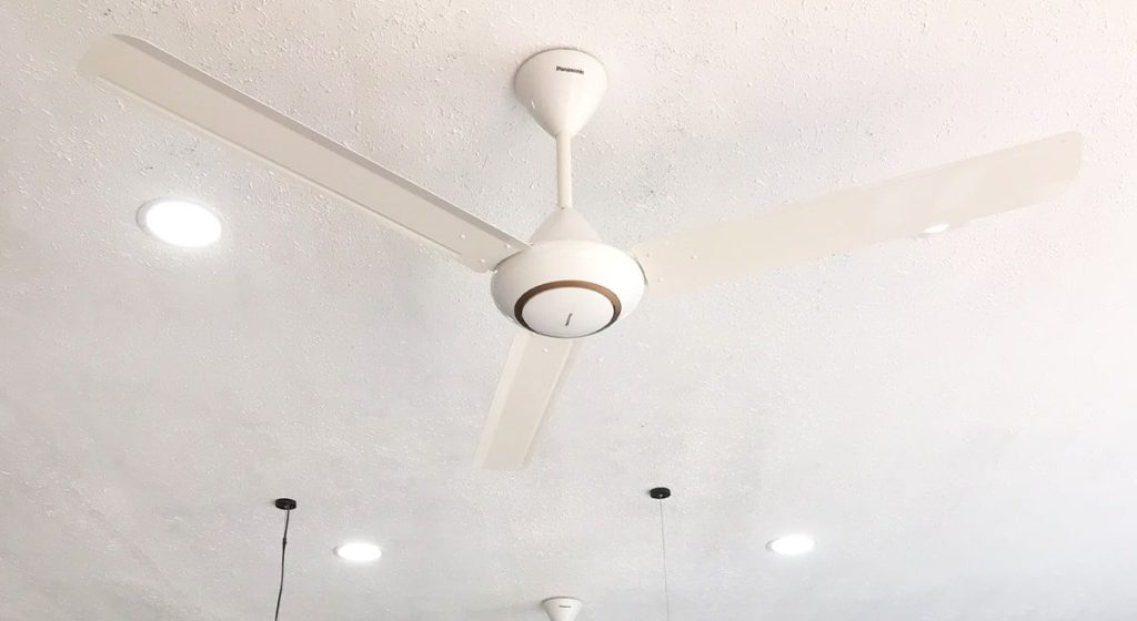 Quạt trần Panasonic 3 cánh F-60MZ2
