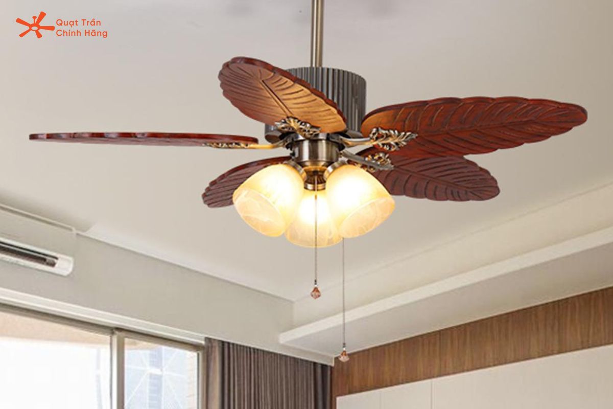Quạt trần đèn chùm là khả năng tiết kiệm không gian và giảm thiểu số lượng thiết bị gắn trần
