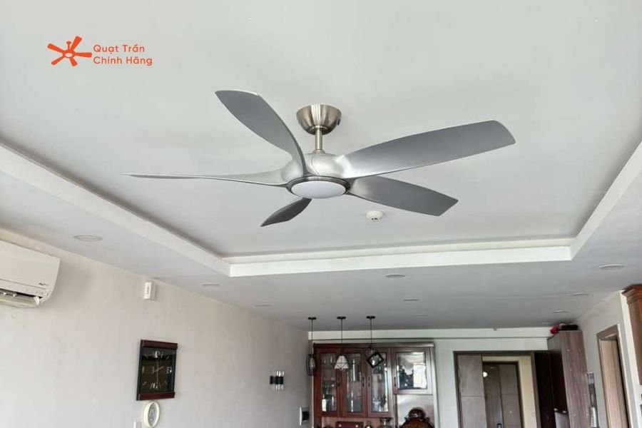 lắp quạt trần phòng khách đúng kỹ thuật là yếu tố cực kỳ quan trọng
