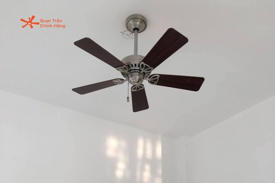 Hunter Beacon Hill được thiết kế dành cho các không gian vừa và nhỏ như phòng ngủ hoặc căn hộ chung cư.