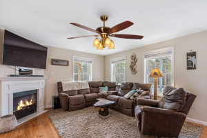 Lợi Ích Của Quạt Trần: Giải Pháp Làm Mát Tiết Kiệm, Thẩm Mỹ Cho Mọi Không Gian