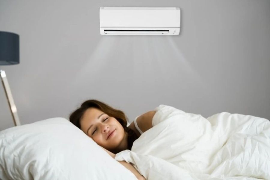 hãy hẹn giờ tắt sau khoảng 2–4 tiếng hoặc sử dụng chế độ Sleep nếu điều hòa có hỗ trợ.