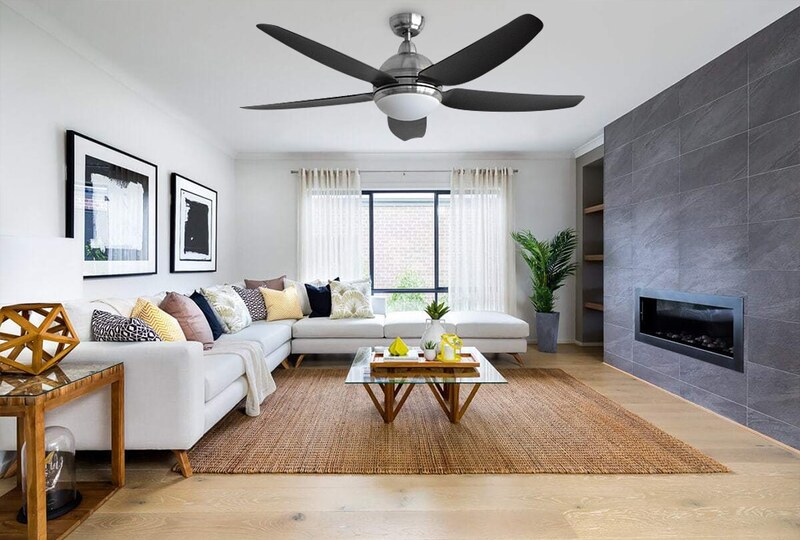 Composite là vật liệu tổng hợp giữa nhựa và sợi gia cường, nổi bật với độ bền cao, trọng lượng nhẹ và khả năng chống chịu thời tiết tốt.